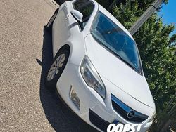 Bianco Usata 2011 Opel Astra Tre volumi | 5900 €