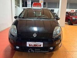 Nero Usata 2014 Fiat Punto Lounge Tre volumi | 3900 € (Buon prezzo)