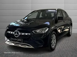 Nero Usata 2021 Mercedes GLA180 Business SUV | 31.750 € (Cara)