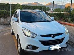 Bianco Usata 2010 Hyundai ix35 Comfort SUV | 8000 € (Buon prezzo)