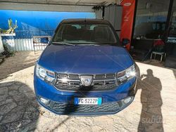 Blu Usata 2017 Dacia Sandero Ambiance Due volumi | 8800 € (Cara)