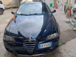 Nero Usata 2005 Alfa Romeo Crosswagon Distinctive Station wagon | 2100 € (Buon prezzo)