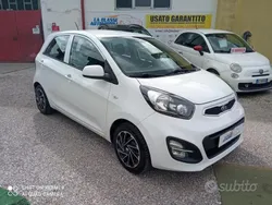 Bianco Usata 2013 Kia Picanto City Due volumi | 4990 € (Buon prezzo)
