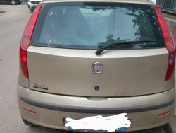 Giallo Usata 2010 Fiat Punto Classica Due volumi | 500 € (Super prezzo)