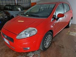 Rosso Usata 2009 Fiat Grande Punto Dynamic Due volumi | 3500 € (Buon prezzo)