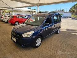 Blu/azzurro Usata 2017 Dacia Dokker Lauréate Furgone | 8800 € (Buon prezzo)