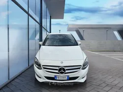 Bianco Usata 2015 Mercedes B180 Monovolume | 14.500 € (Molto cara)
