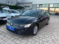 Nero Usata 2021 VW Golf VIII Life Station wagon | 14.900 € (Buon prezzo)