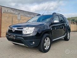 Nero Usata 2012 Dacia Duster Lauréate SUV | 4500 € (Buon prezzo)