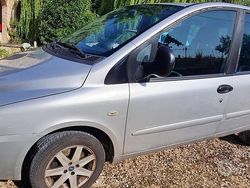 Grigio Usata 2006 Fiat Multipla Monovolume | 1700 € (Buon prezzo)