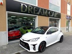 Bianco Usata 2024 Toyota Yaris Due volumi | 35.990 € (Super prezzo)