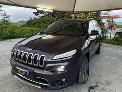 Usata 2016 Jeep Cherokee SUV | 15.300 € (Buon prezzo)