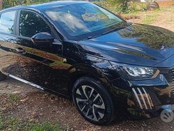 Usata 2025 Peugeot 208 Style Due volumi | 17.500 € (Molto cara)