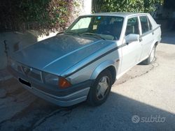 Grigio Usata 1992 Alfa Romeo 75 Tre volumi | 4800 €