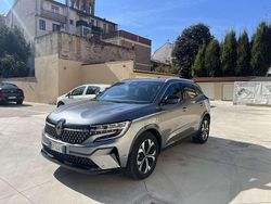 Usata 2023 Renault Austral Iconic SUV | 26.500 € (Buon prezzo)