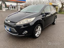 Nero Usata 2009 Ford Fiesta Titanium Tre volumi | 3500 € (Buon prezzo)