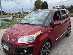 Rosso Usata 2012 Citroën C3 Picasso Exclusive Monovolume | 3999 € (Molto cara)