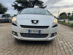 Bianco Usata 2010 Peugeot 5008 Allure Monovolume | 2400 € (Ottimo prezzo)