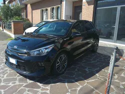 Nero Usata 2019 Kia Rio GT-Line Tre volumi | 11.000 €