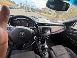 Nero Usata 2010 Alfa Romeo Giulietta Due volumi | 5000 € (Ottimo prezzo)