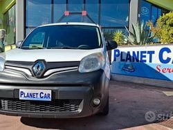 Bianco Usata 2015 Renault Kangoo Tre volumi | 9000 € (Cara)
