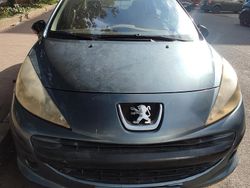 Grigio Usata 2006 Peugeot 207 Tre volumi | 799 € (Super prezzo)