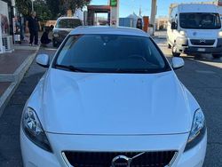 Bianco Usata 2016 Volvo V40 Kinetic Tre volumi | 10.000 €