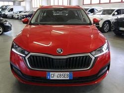 Rosso Usata 2021 Skoda Octavia Ambition Station wagon | 19.900 € (Buon prezzo)
