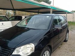 Blu Usata 2007 VW Polo Comfortline Tre volumi | 2790 € (Buon prezzo)