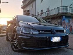 Grigio Usata 2015 VW Golf VII GTD Tre volumi | 13.000 € (Buon prezzo)