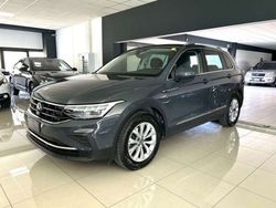 Grigio scuro Usata 2023 VW Tiguan Life SUV | 25.900 € (Super prezzo)