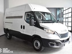 Bianco Usata 2022 Iveco Daily Furgone | 18.200 € (Ottimo prezzo)