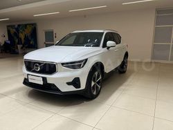 Bianco Usata 2025 Volvo XC40 Core SUV | 35.900 € (Molto cara)