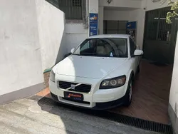 Bianco Usata 2010 Volvo C30 Due volumi | 3990 € (Buon prezzo)