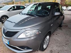 Grigio Usata 2017 Lancia Ypsilon Due volumi | 9300 € (Buon prezzo)