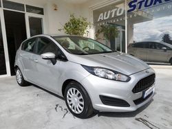 Argento metallizzato Usata 2017 Ford Fiesta Due volumi | 9600 € (Buon prezzo)