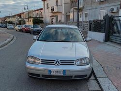 Grigio Usata 2004 VW Golf Tre volumi | 2500 € (Molto cara)