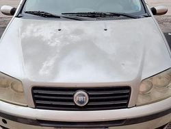 Grigio Usata 2004 Fiat Punto Tre volumi | 800 €