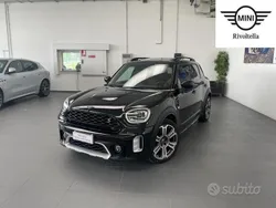 Midnight black metallizzato Usata 2022 Mini Cooper SD Countryman SUV | 35.900 € (Molto cara)