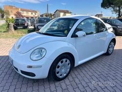 Bianco Usata 2009 VW Beetle Tre volumi | 6200 € (Cara)