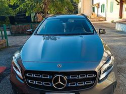 Grigio Usata 2017 Mercedes GLA220 SUV | 19.700 €