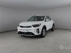 Bianco Usata 2023 Kia Stonic Urban SUV | 14.800 € (Buon prezzo)