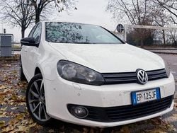 Bianco Usata 2012 VW Golf VI Tre volumi | 5900 € (Buon prezzo)