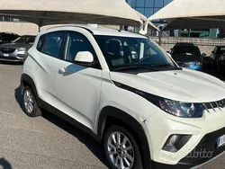 Bianco Usata 2018 Mahindra KUV100 Due volumi | 7750 € (Buon prezzo)