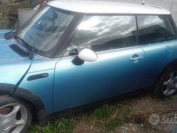 Usata 2004 Mini Cooper Due volumi | 700 € (Super prezzo)