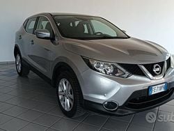 Argento Usata 2016 Nissan Qashqai SUV | 11.900 € (Buon prezzo)