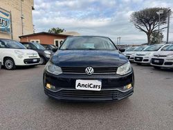 Nero Usata 2016 VW Polo Comfortline Tre volumi | 6990 € (Buon prezzo)