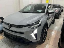 Vari colori Usata 2025 Renault Captur Techno SUV | 20.900 € (Buon prezzo)