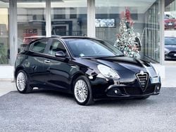 Nero Usata 2011 Alfa Romeo Giulietta Tre volumi | 6400 € (Ottimo prezzo)