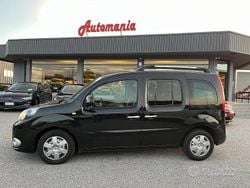 Nero Usata 2015 Renault Kangoo LIMITED Tre volumi | 8800 € (Cara)